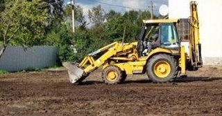 Выравнивание рельефа в Троицке в октябре